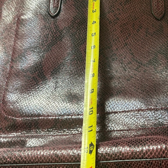 Cole Haan Tote EUC - Picture 9 of 15